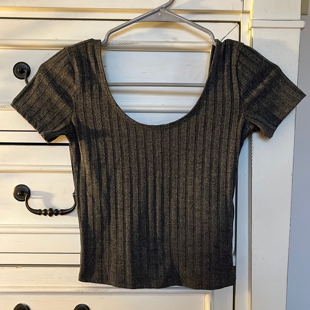 Grey Hollister Top